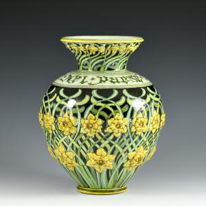 Nel paese del bel sognare - Vaso con narcisi - Manifattura Cantagalli, 1895-1900